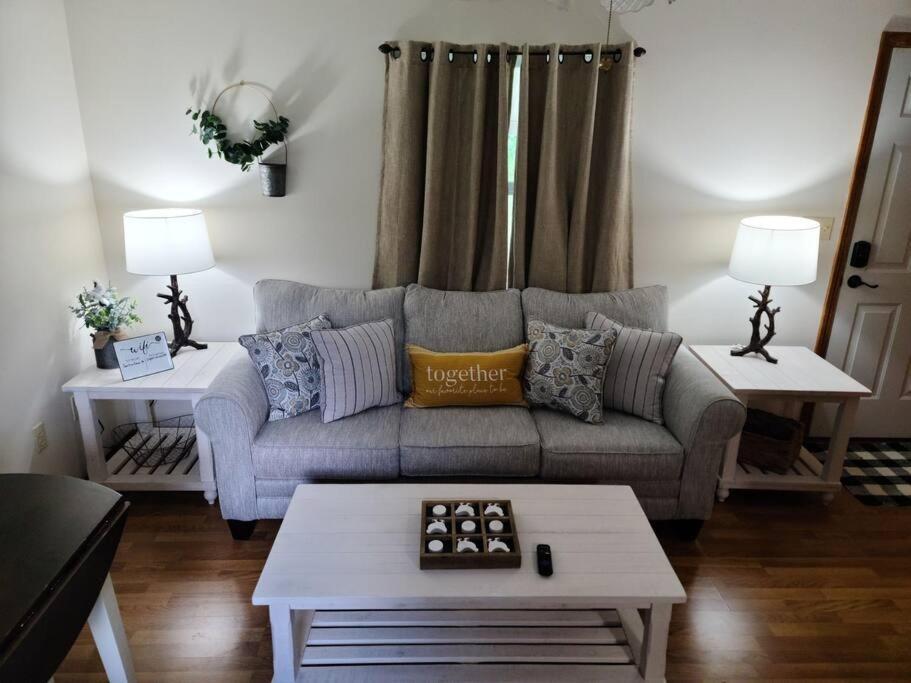 Milk Hand House.. Peaceful 1 Bedroom Cabin Hammond Εξωτερικό φωτογραφία
